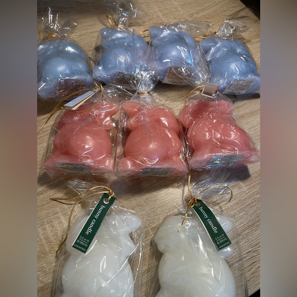 9: 3.5 Inch Bunny Candles- 4 Blue 3 Pink And 2 White (R)